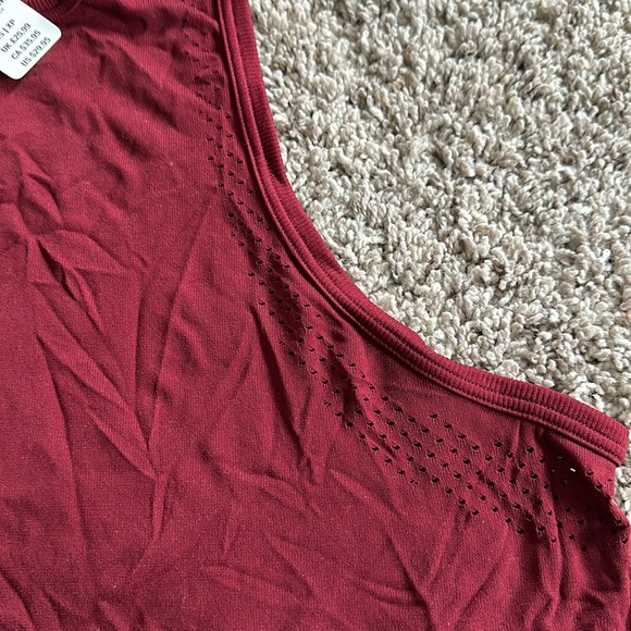 NWT PINK Seamless Muscle Tank - Picture 5 of 7